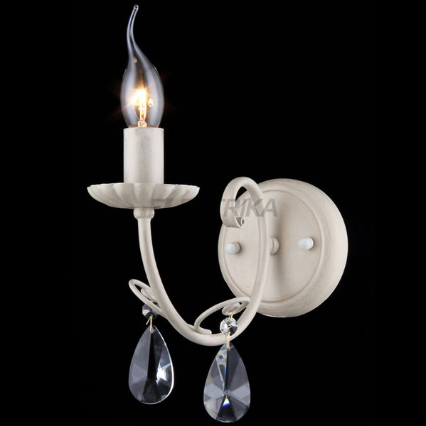 Бра Maytoni ARM336-01-W Elegant Foxtrot