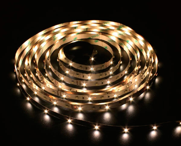 Стрічка світлодіодна LS613/ SANAN LED-RL 120SMD/m 9.6W/m 12V 5m-10-3,8mm теплий білий на білому IP65